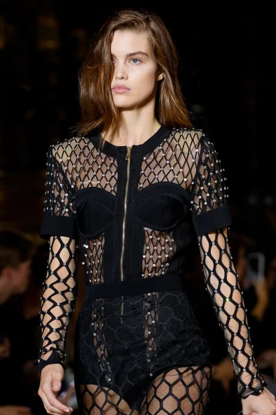 Look 136